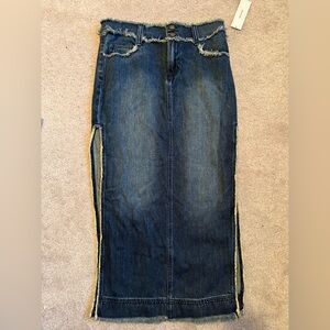 Urban outfits BDG denim midis skirt